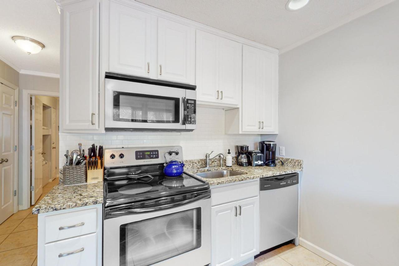 Apartment Sea Side 108